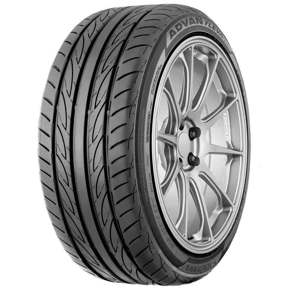 YOKOHAMA ADVAN FLEVA V701 XL 215/35 R18 84W TL AUTO ESTIVO